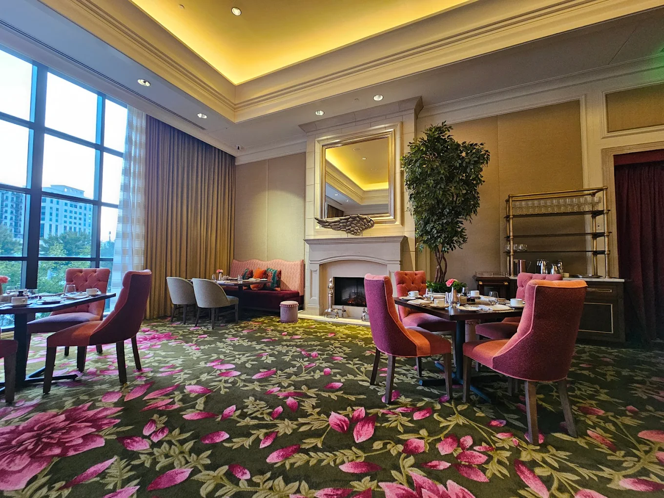  St. Regis Atlanta Spa & Afternoon Tea